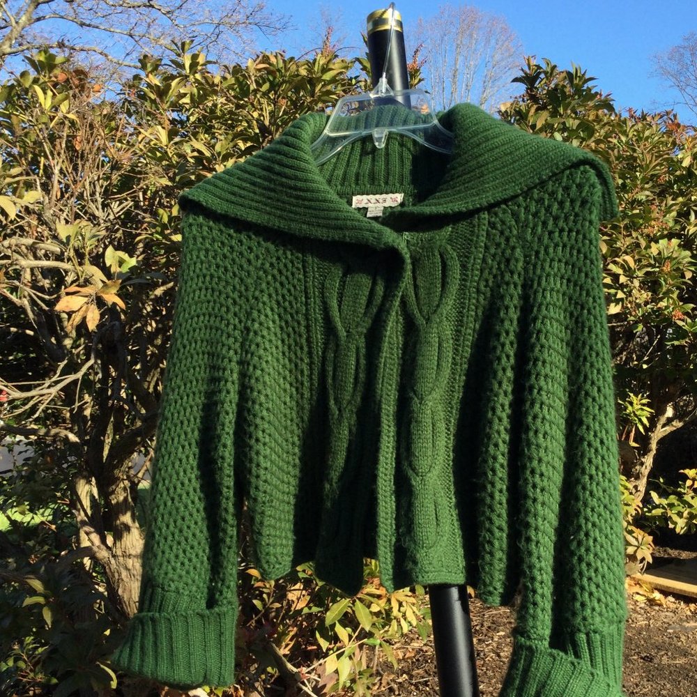 XXs Pretty Knitting Green Raglan Shoulder Cardigan